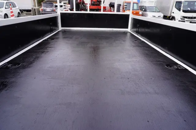 いすゞ エルフ 2RG-NMS88AR(4WD)の写真17