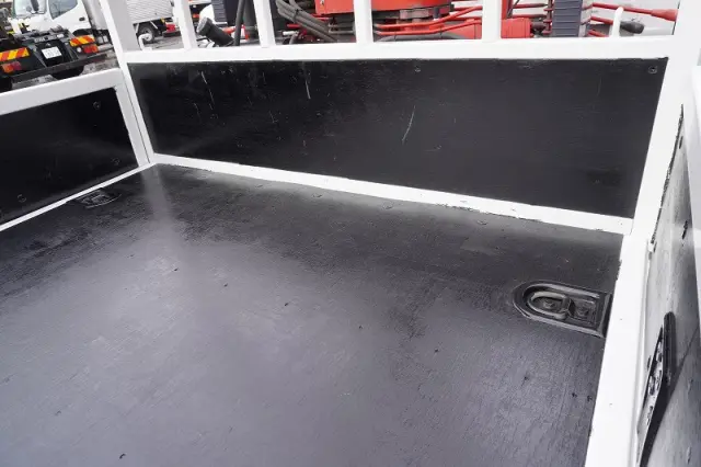 いすゞ エルフ 2RG-NMS88AR(4WD)の写真21