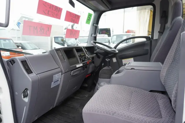 いすゞ エルフ 2RG-NMS88AR(4WD)の写真39