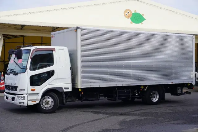 三菱 ファイター TKG-FK61F(2WD)の写真1