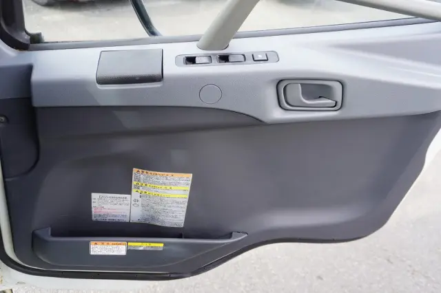 三菱 ファイター TKG-FK61F(2WD)の写真40