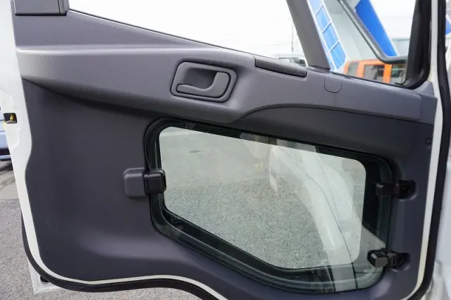 三菱 ファイター TKG-FK61F(2WD)の写真45