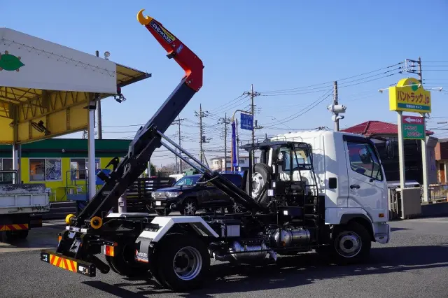 三菱 ファイター 2KG-FK72F(2WD)の写真21