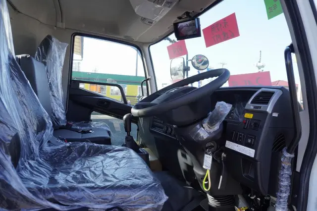 三菱 ファイター 2KG-FK72F(2WD)の写真32