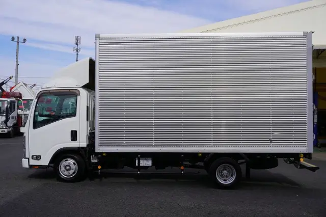 いすゞ エルフ TKG-NLR85AN(2WD)の写真3