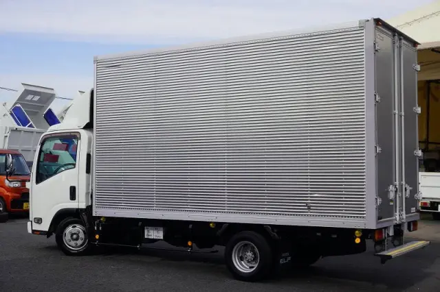 いすゞ エルフ TKG-NLR85AN(2WD)の写真7