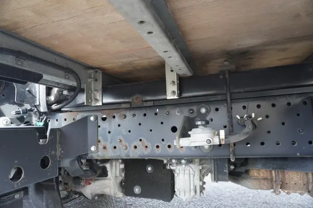 いすゞ エルフ TKG-NLR85AN(2WD)の写真12