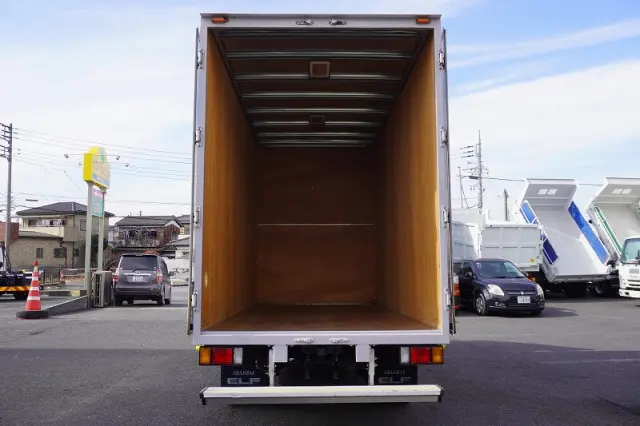 いすゞ エルフ TKG-NLR85AN(2WD)の写真18
