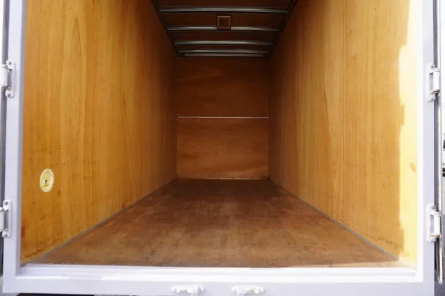 いすゞ エルフ TKG-NLR85AN(2WD)の写真19