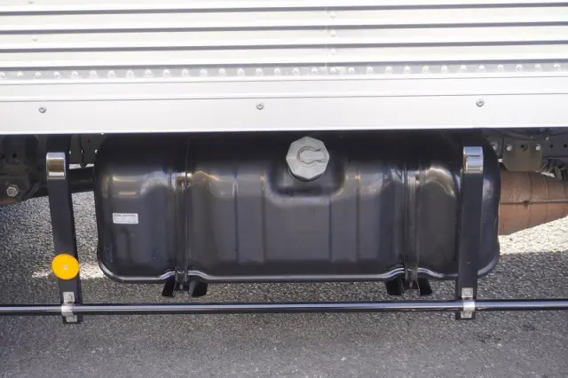 いすゞ エルフ TKG-NLR85AN(2WD)の写真25