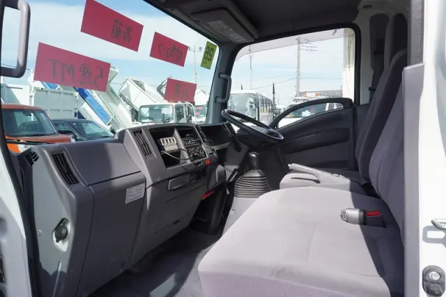 いすゞ エルフ TKG-NLR85AN(2WD)の写真34