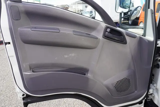 いすゞ エルフ TKG-NLR85AN(2WD)の写真36