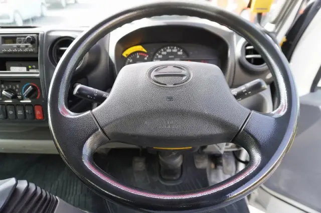 日野 デュトロ TKG-XZU700X(2WD)の写真32