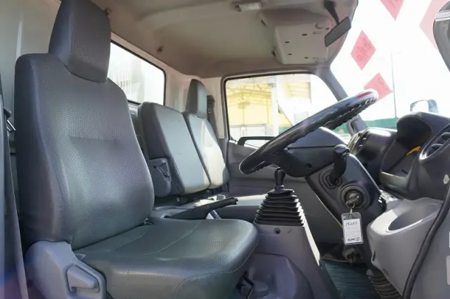 日野 デュトロ TKG-XZU700X(2WD)の写真37