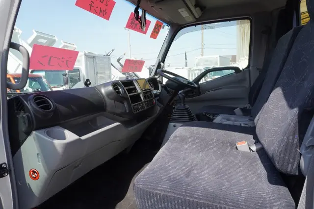 日野 デュトロ TDG-XZU720M(2WD)の写真41