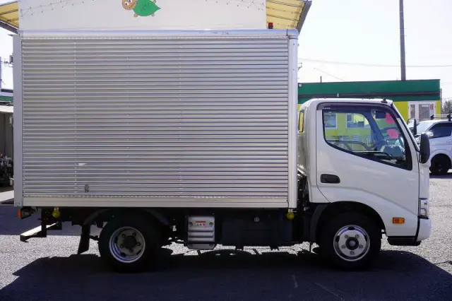 日野 デュトロ 2RG-XZC605M(2WD)の写真5