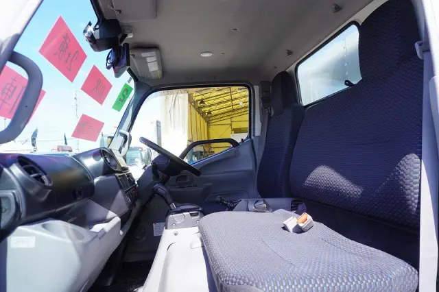 日野 デュトロ 2RG-XZC605M(2WD)の写真37