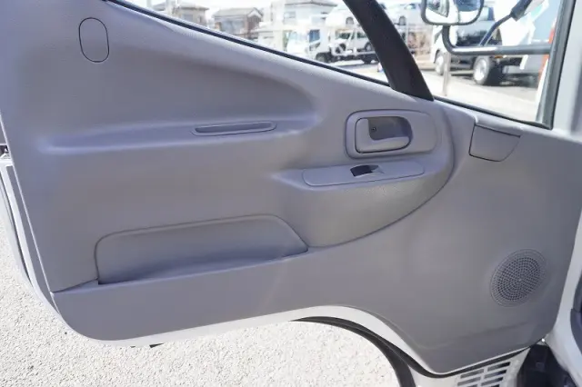 日野 デュトロ 2RG-XZC605M(2WD)の写真38