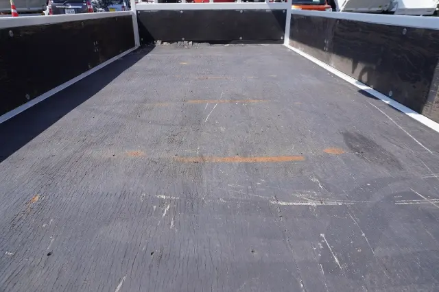 三菱 キャンター TPG-FEA50(2WD)の写真17