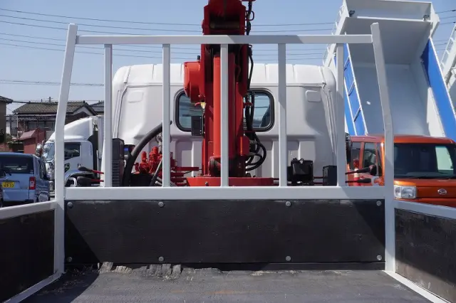 三菱 キャンター TPG-FEA50(2WD)の写真18