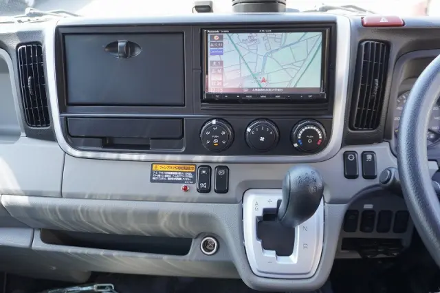 三菱 キャンター TPG-FEA50(2WD)の写真36