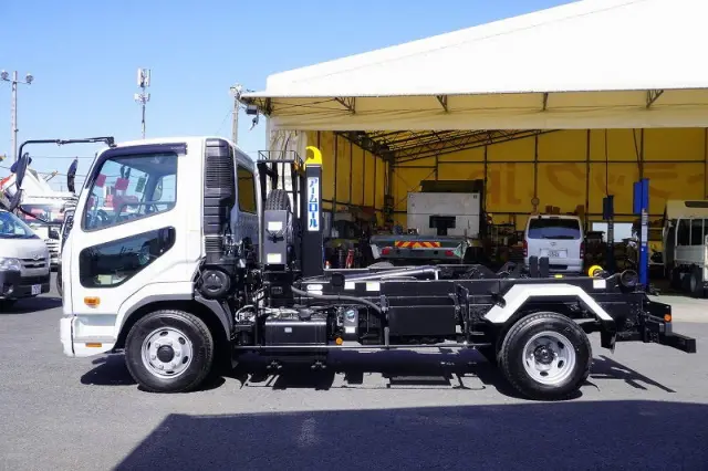 三菱 ファイター 2KG-FK72F(2WD)の写真3