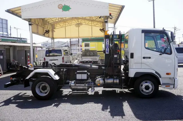 三菱 ファイター 2KG-FK72F(2WD)の写真5