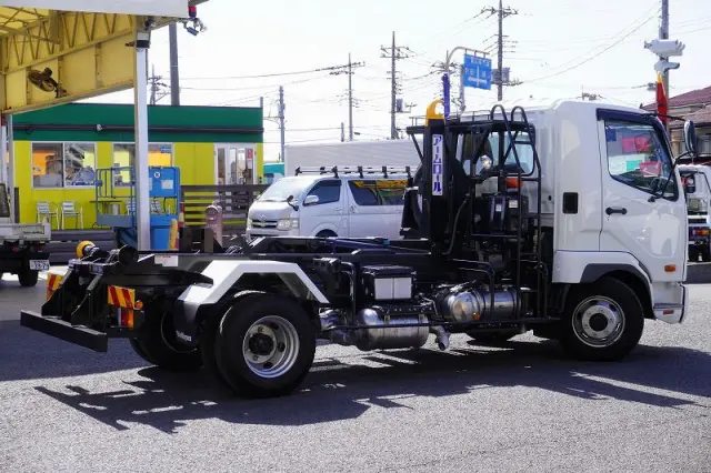 三菱 ファイター 2KG-FK72F(2WD)の写真8