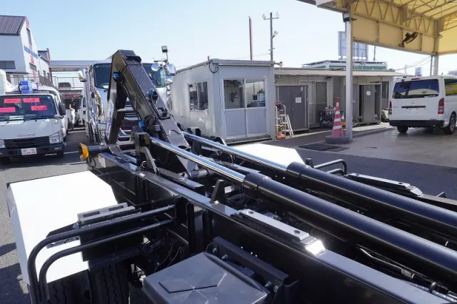 三菱 ファイター 2KG-FK72F(2WD)の写真24