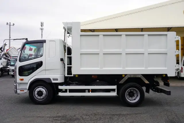 三菱 ファイター 2KG-FK62FZ(2WD)の写真3