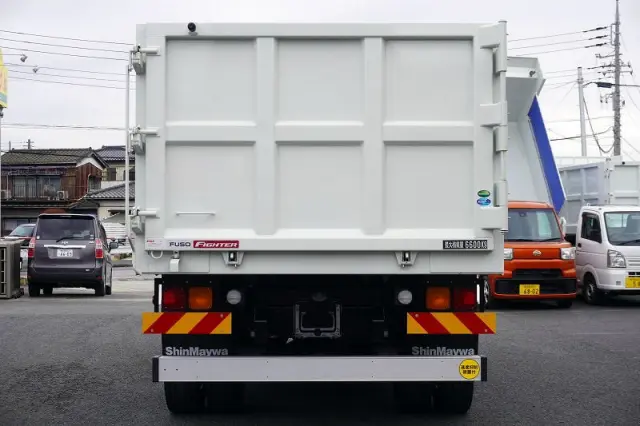 三菱 ファイター 2KG-FK62FZ(2WD)の写真4