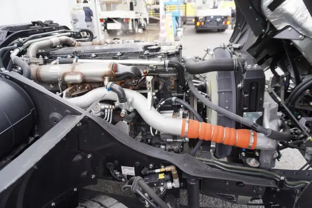 三菱 ファイター 2KG-FK62FZ(2WD)の写真15