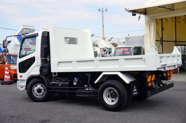 三菱 ファイター 2KG-FK72F(2WD)の写真7