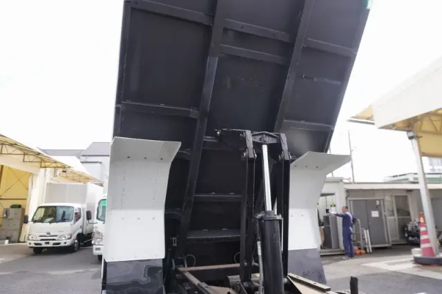 三菱 ファイター 2KG-FK72F(2WD)の写真26