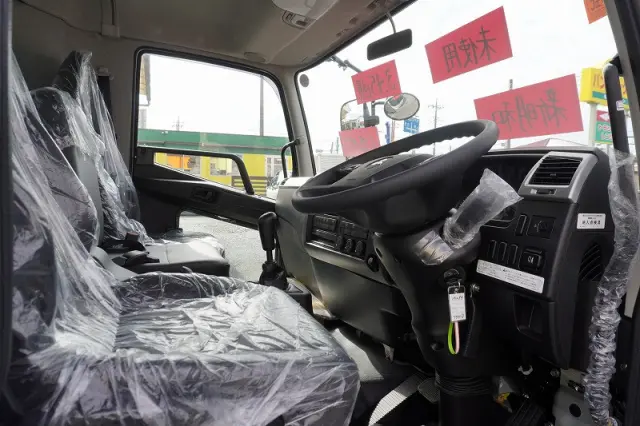 三菱 ファイター 2KG-FK72F(2WD)の写真33