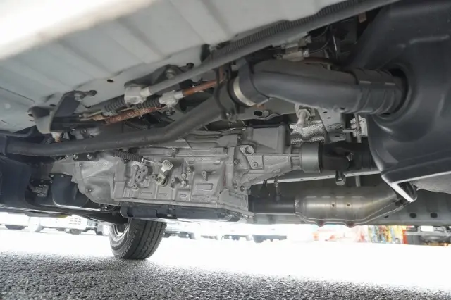 トヨタ ハイエースバン CBF-TRH200V(2WD)の写真13