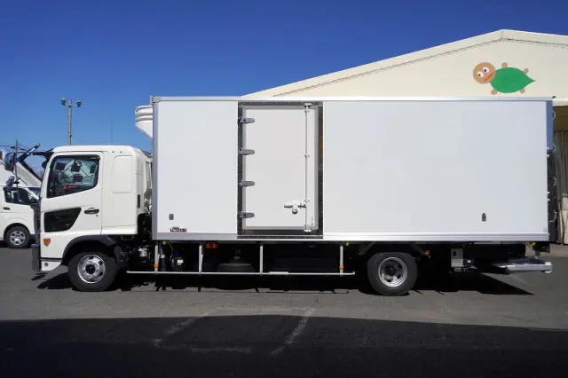 日野 レンジャー 2KG-FD2ABG(2WD)の写真3