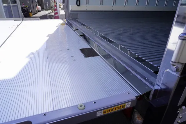 日野 レンジャー 2KG-FD2ABG(2WD)の写真28