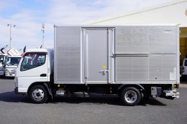 三菱 キャンター TPG-FEA50(2WD)の写真3
