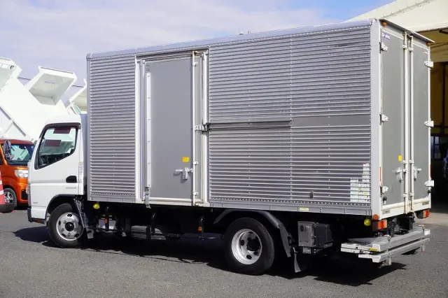 三菱 キャンター TPG-FEA50(2WD)の写真7