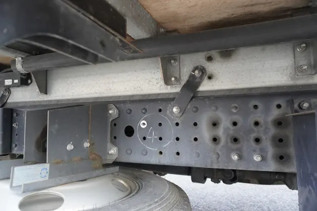 三菱 キャンター TPG-FEA50(2WD)の写真13