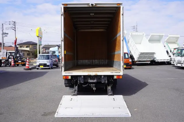 三菱 キャンター TPG-FEA50(2WD)の写真20