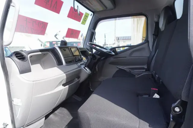 三菱 キャンター TPG-FEA50(2WD)の写真42