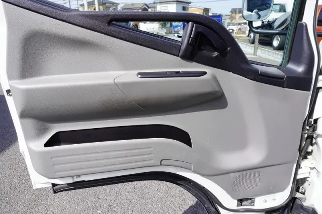 三菱 キャンター TPG-FEA50(2WD)の写真44