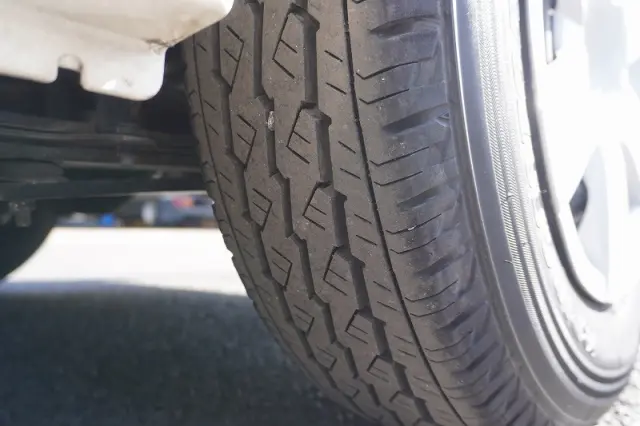 トヨタ ハイエースバン CBF-TRH200V(2WD)の写真11