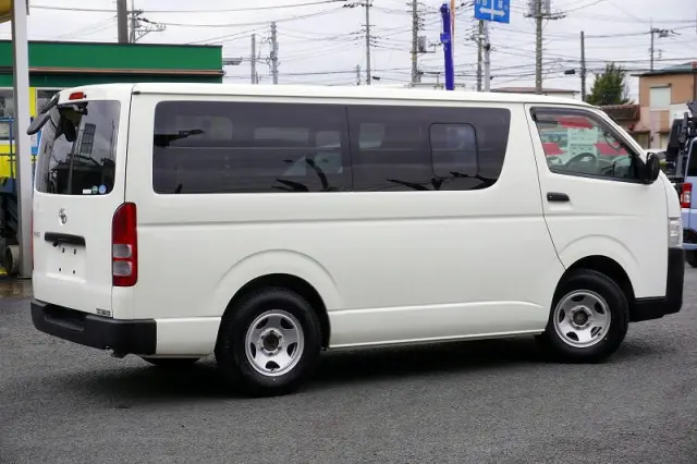 トヨタ ハイエースバン CBF-TRH200V(2WD)の写真8