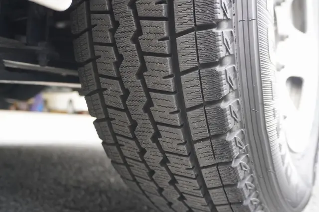 トヨタ ハイエースバン CBF-TRH200V(2WD)の写真11