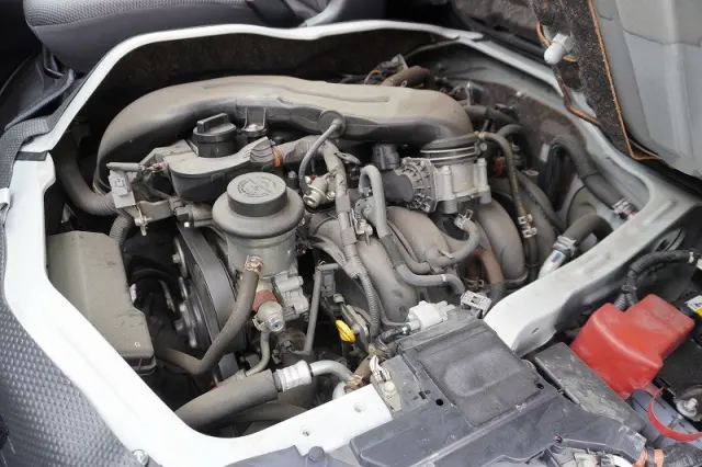 トヨタ ハイエースバン CBF-TRH200V(2WD)の写真14