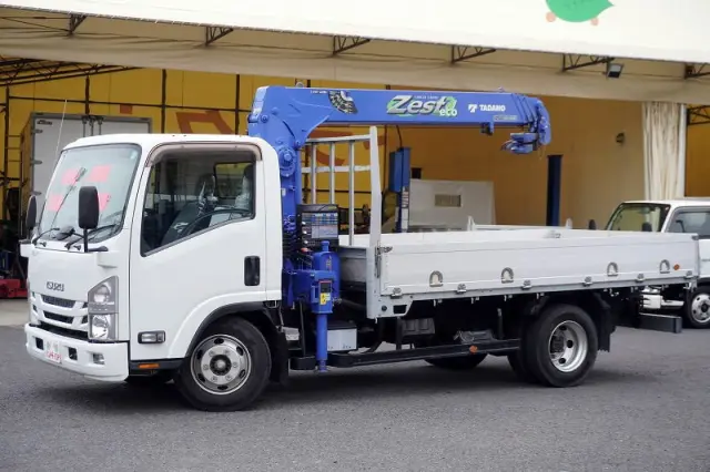 いすゞ エルフ TRG-NPR885AR(2WD)の写真1