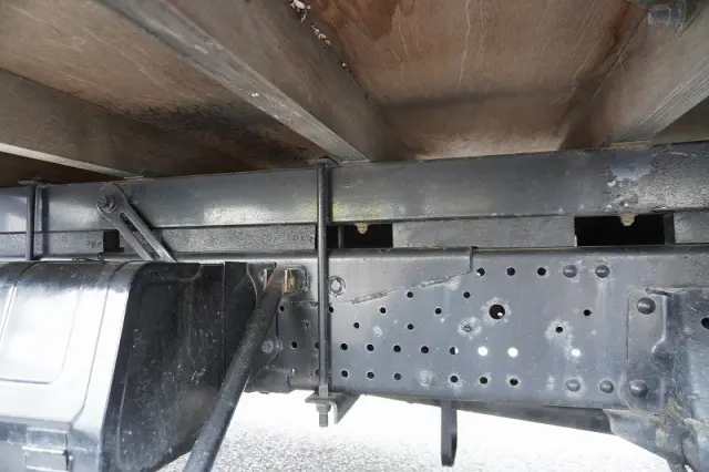 いすゞ エルフ TRG-NPR885AR(2WD)の写真12